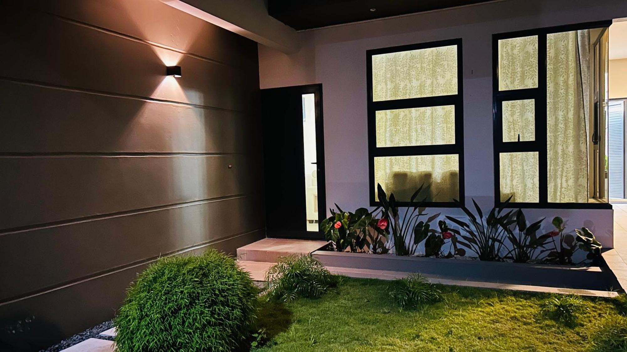 Villa Palmeras - 4 Bedrooms Ac Modern Luxury Villa Vacoas-Phoenix Exterior foto